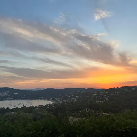 Villa 4 Etoiles A Agay - Terrasse Panoramique Vue - Proximite A Pied De La *